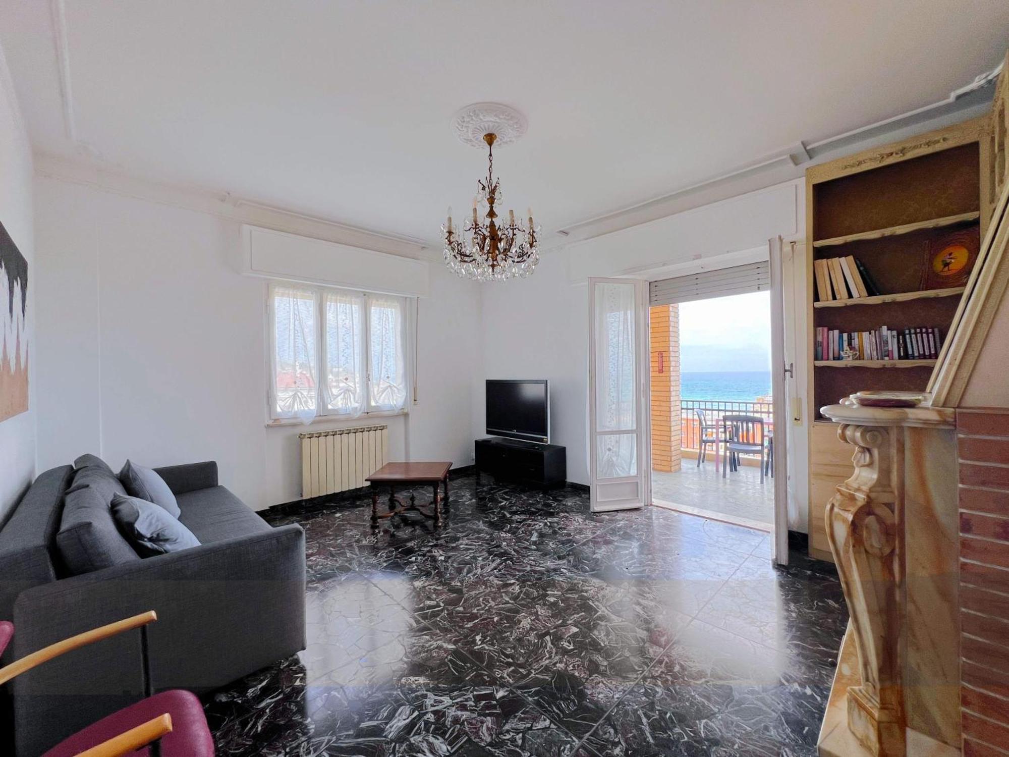 Ampio Appartamento Con Vista Varazze Dış mekan fotoğraf