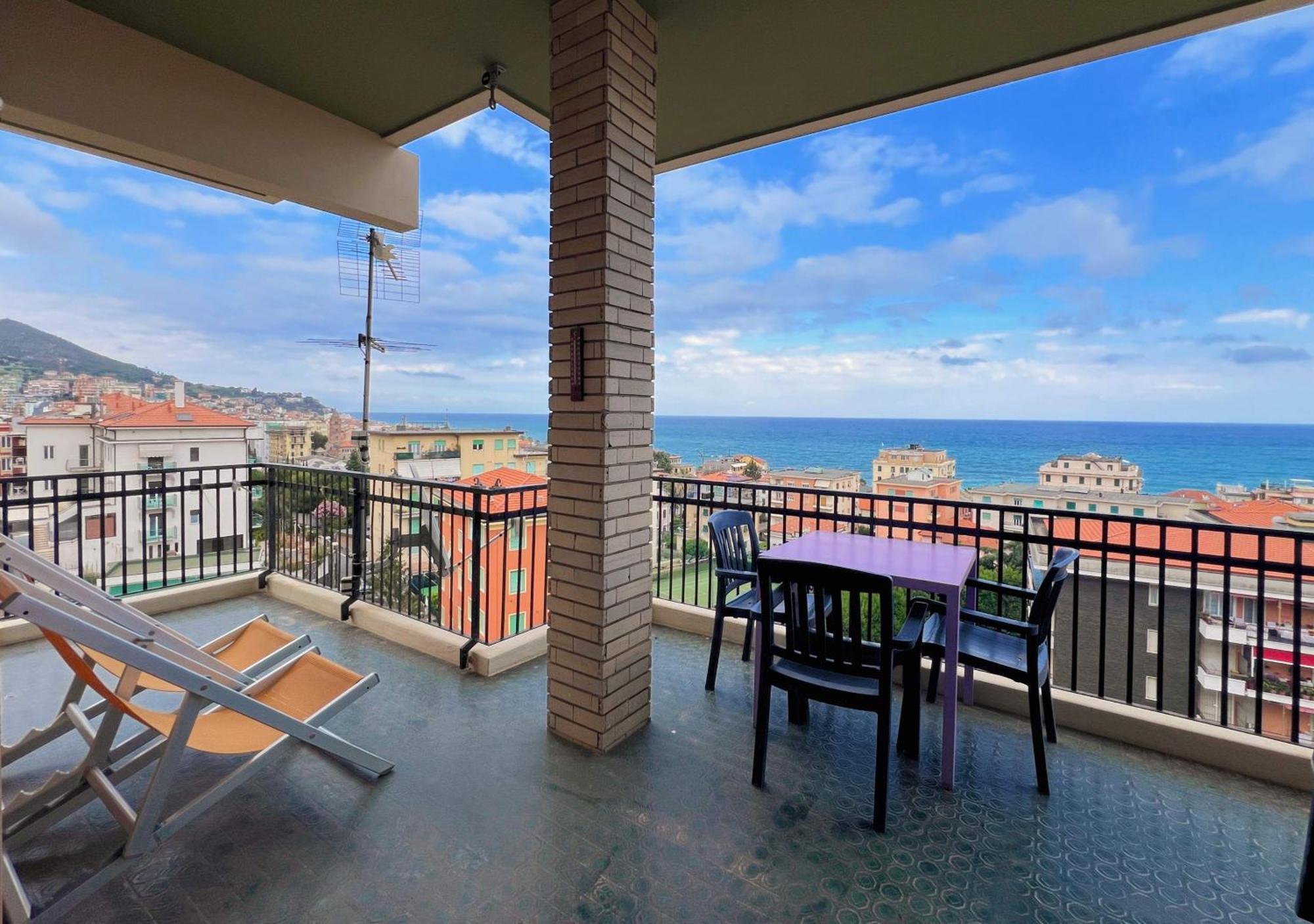 Ampio Appartamento Con Vista Varazze Dış mekan fotoğraf